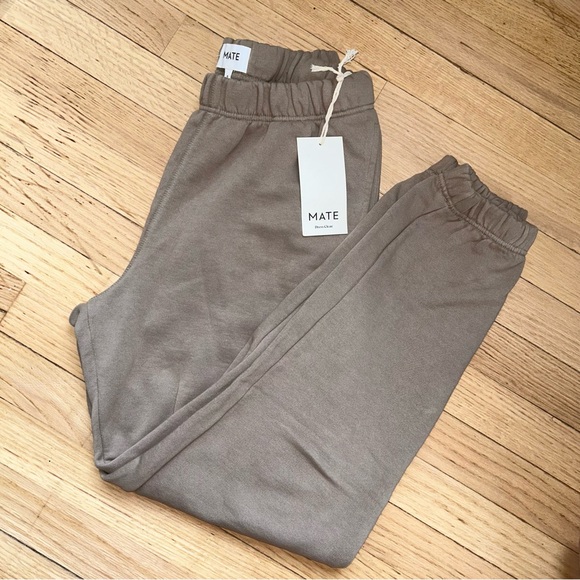 COPY - NWT $128 mate the label Organic Fleece Relaxed Pocket Sweatpant brown sm… - Picture 3 of 4